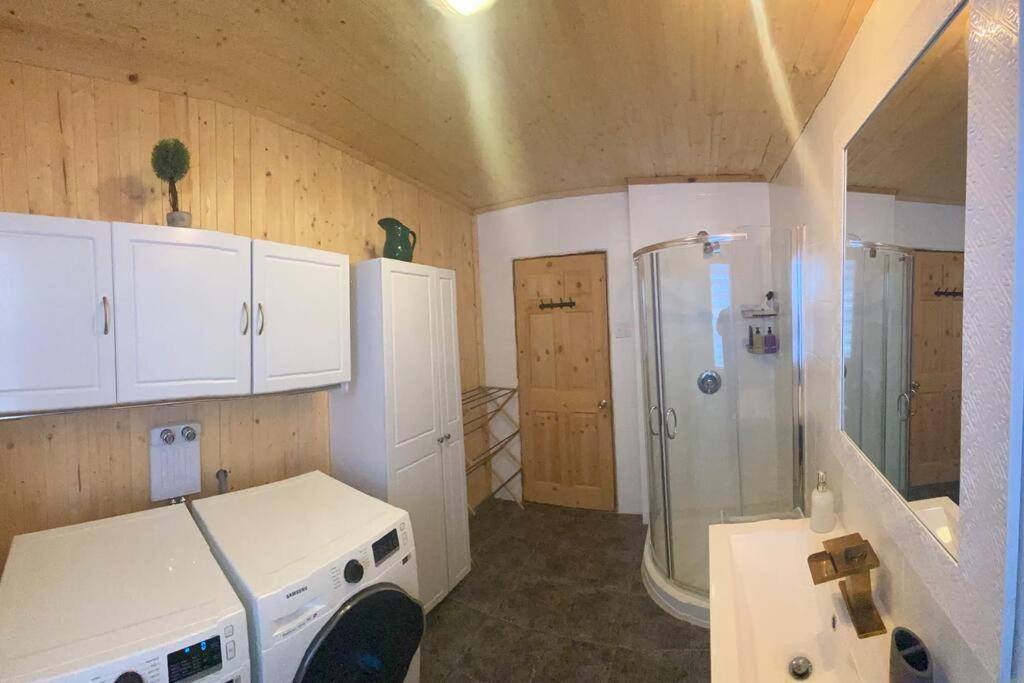 Le Jazz- Chalet Rustique/Chic Avec Spa Notre-Dame-Des-Bois エクステリア 写真